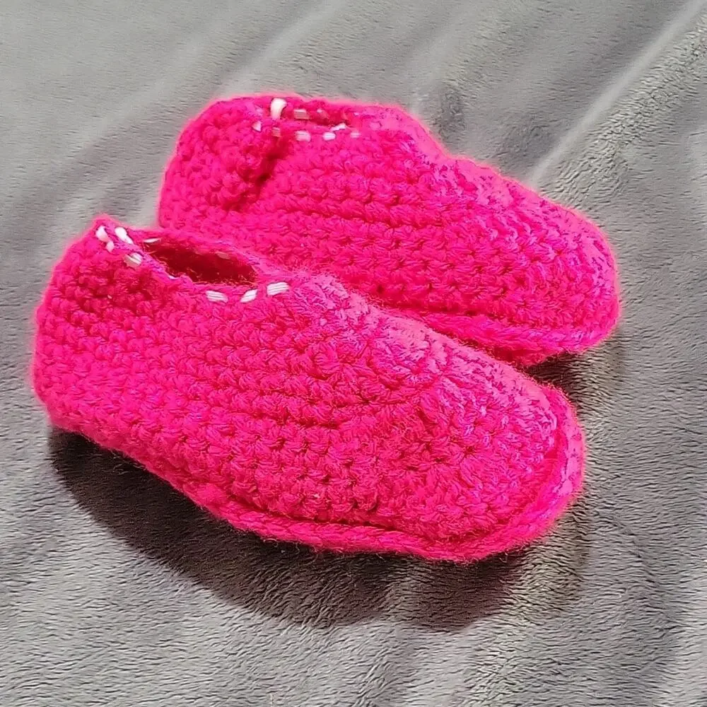 Hand Crochet Baby Slipper Shoes Girls 6/7 Houseshoes Barbie Pink Comfort Stretch